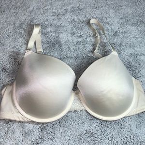 Off White Colored Auden Size 38D Bra